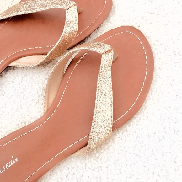 Wet Seal Gold Glitter Sandals - Picture 2 of 6